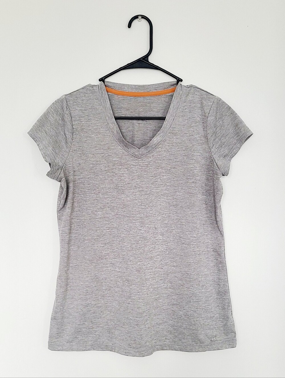 Women’s V-Neck Short Sleeve Tee - Light Gray - Xersion